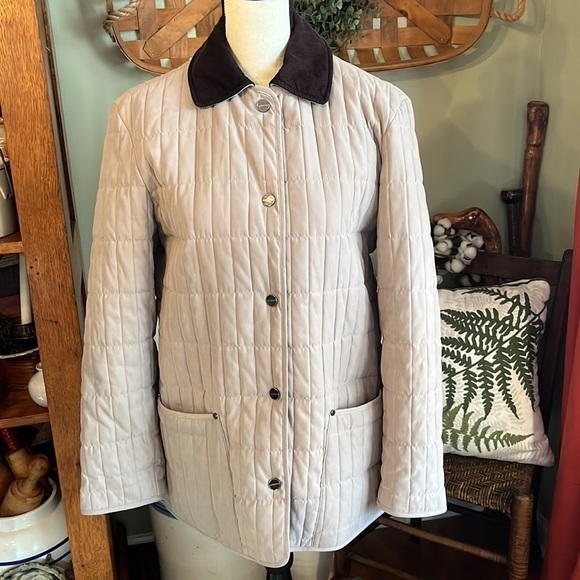 Liz Claiborne Jackets & Blazers - Liz Claiborne quilted‎ jacket. Size small